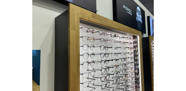 Gablota na okulary duża z podświetleniem LED